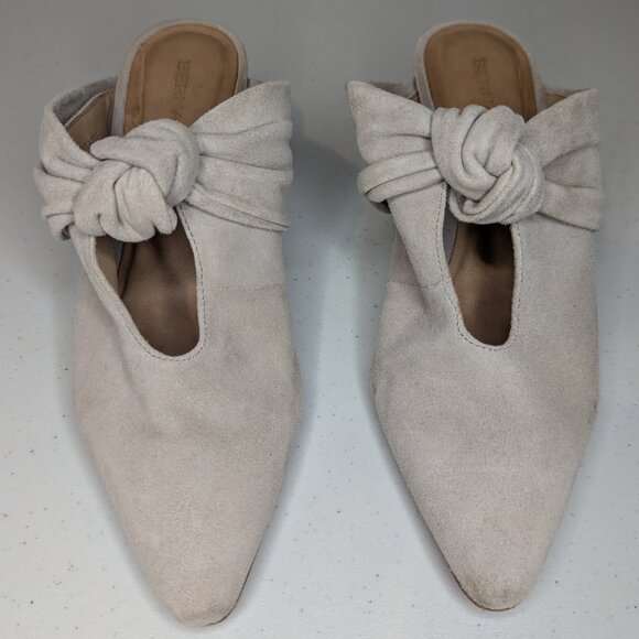 Bernardo Finley Suede Knotted Wooden Heel Mule Light Taupe Grey | 7 - Picture 4 of 8